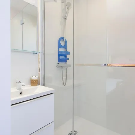 Chez Claude - Spacieux Climatise Proche De La Appartement *