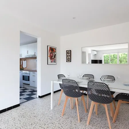 Appartement Chez Claude - Spacieux Climatise Proche De La Le Grau-du-Roi