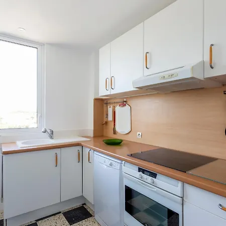 Chez Claude - Spacieux Climatise Proche De La Appartement
