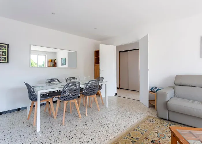 Chez Claude - Spacieux Climatise Proche De La Apartman *